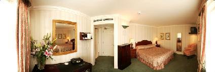 Hotel Mercer Enniskerry Exteriör bild
